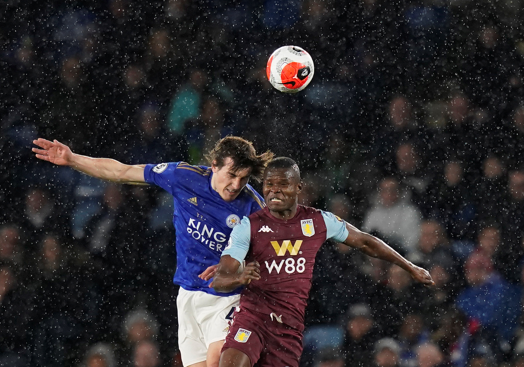 体在场上的 体在场上的