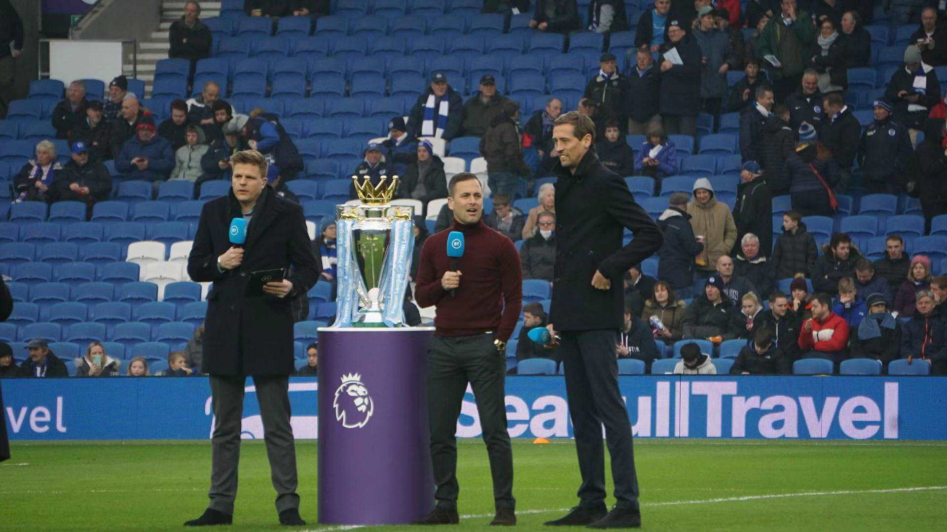 费在当时是 费在当时是